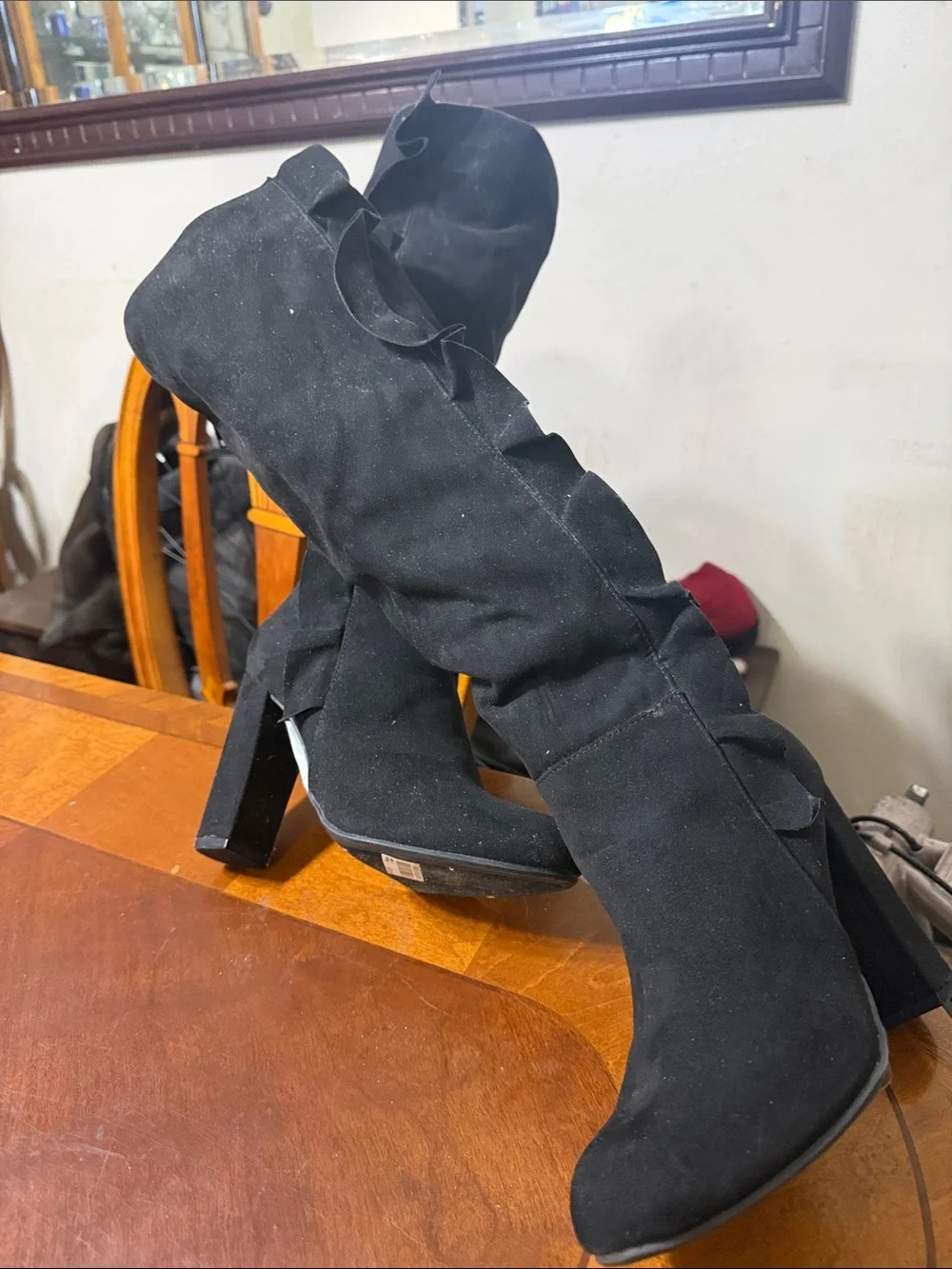 N/A elegant black
